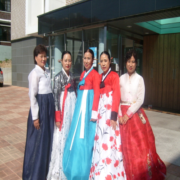 조성분외 봉사자